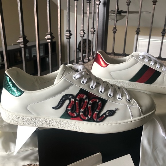 Gucci Ace Snake Embroidered Sneakers - Picture 8 of 10